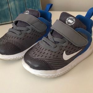 Nike free RN kids size 6